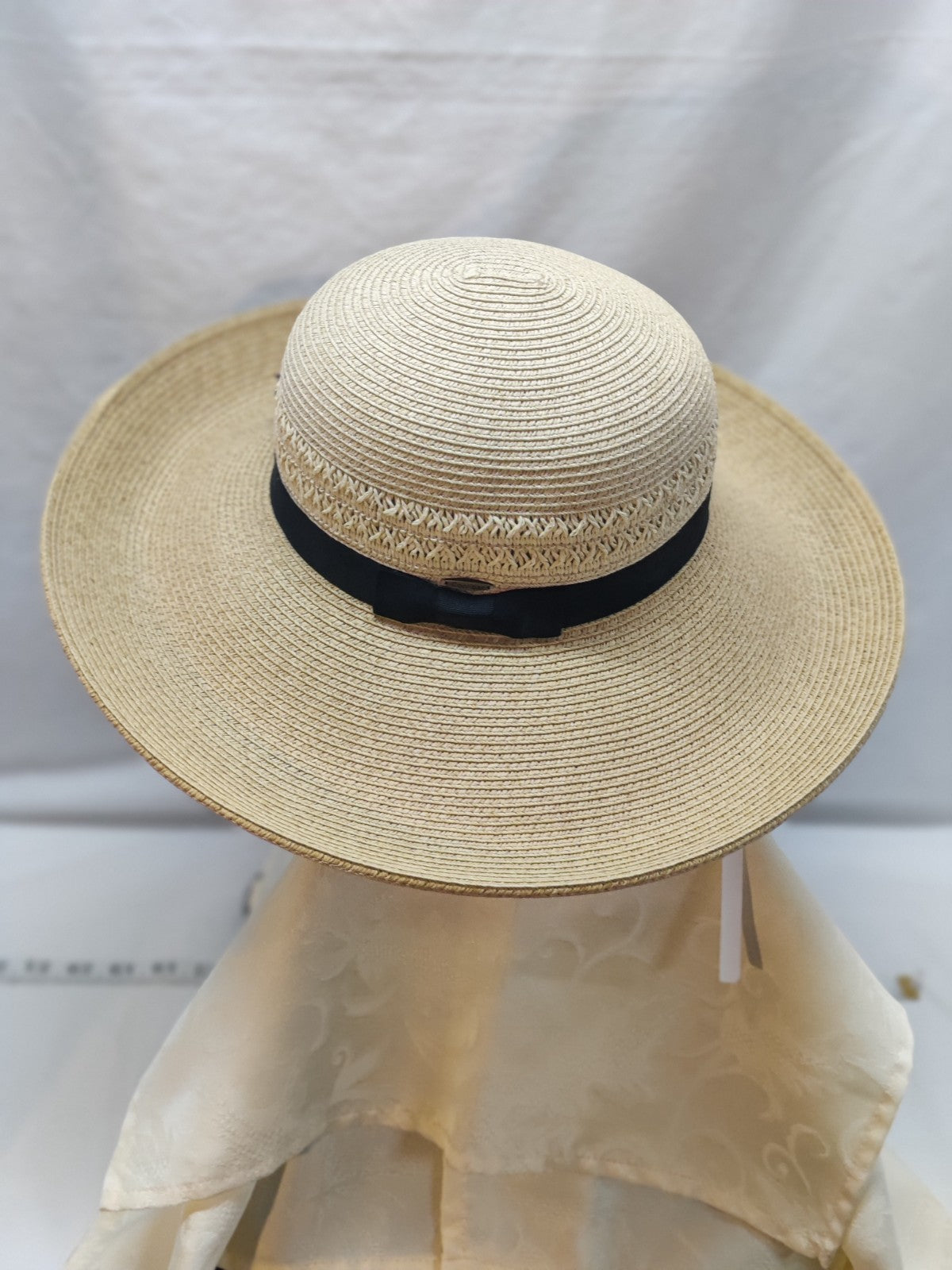 Coolibar UPF 50+ Wide Brim Sun Hat - Beige Natural Straw -Black Band With Flower