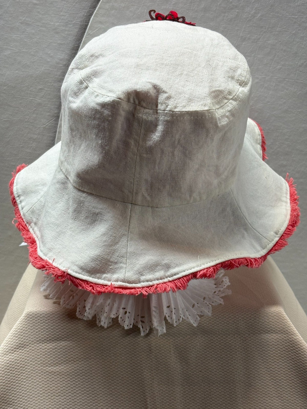 Reversible Bucket Hat 2-in-1 Coral & Cream Magnetic Removable Flower Brooch