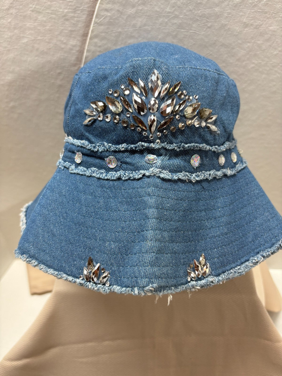Bucket Hat for Women, Light Blue - 100 % Cotton Washed. One size fits all.