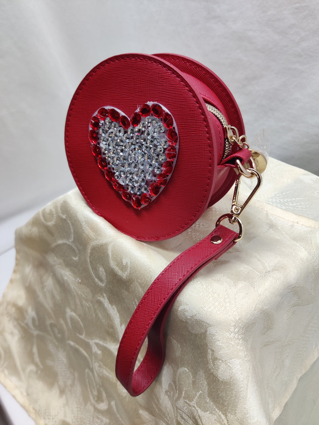 Red Round Wristlet Bag - Crystal Heart Rhinestone Valentine Crossbody Purse