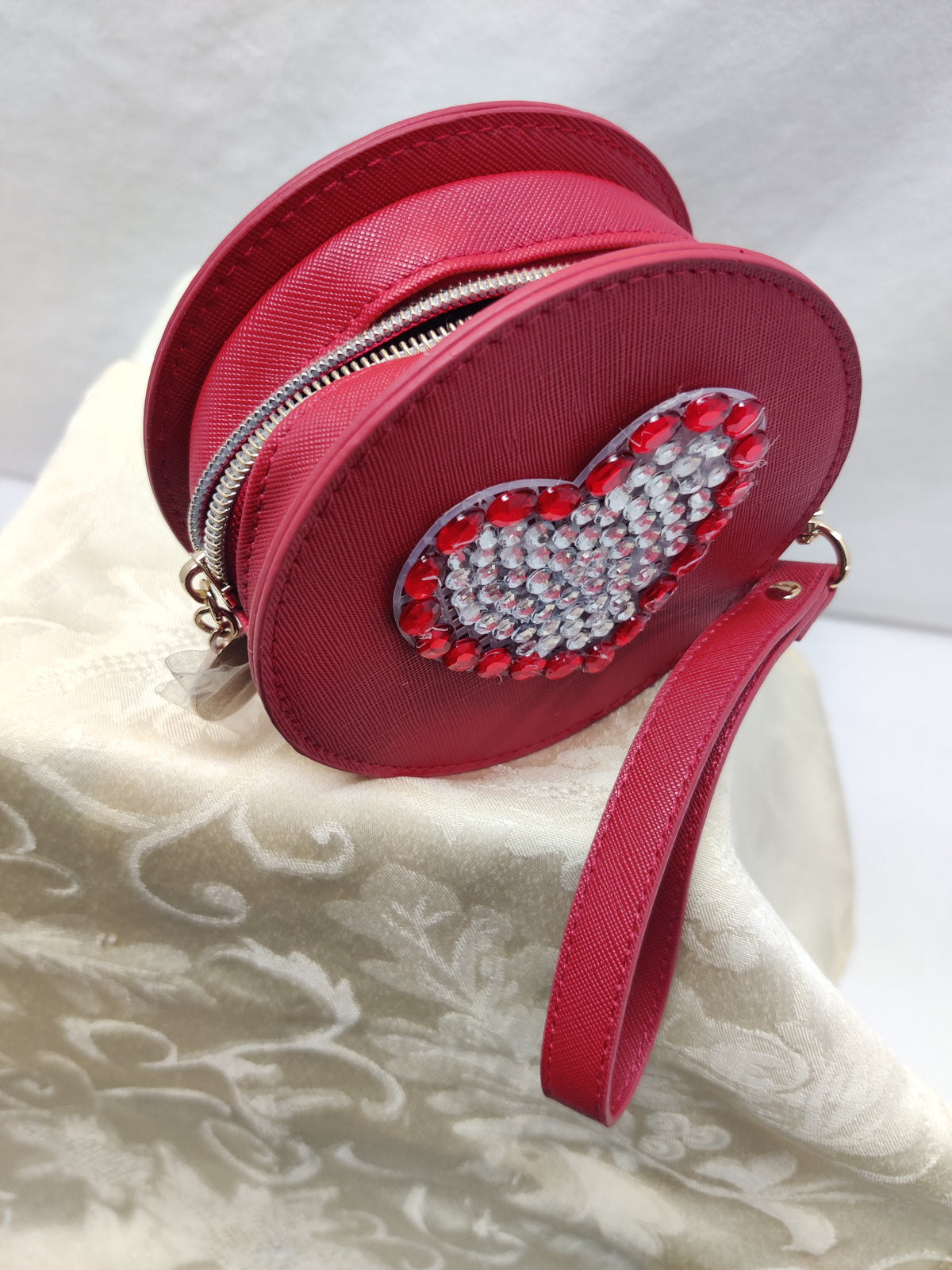 Red Round Wristlet Bag - Crystal Heart Rhinestone Valentine Crossbody Purse